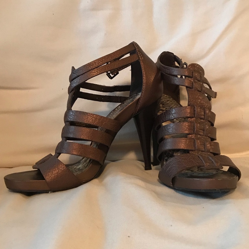 Gianni Bini Sandals Size 8M Bronze